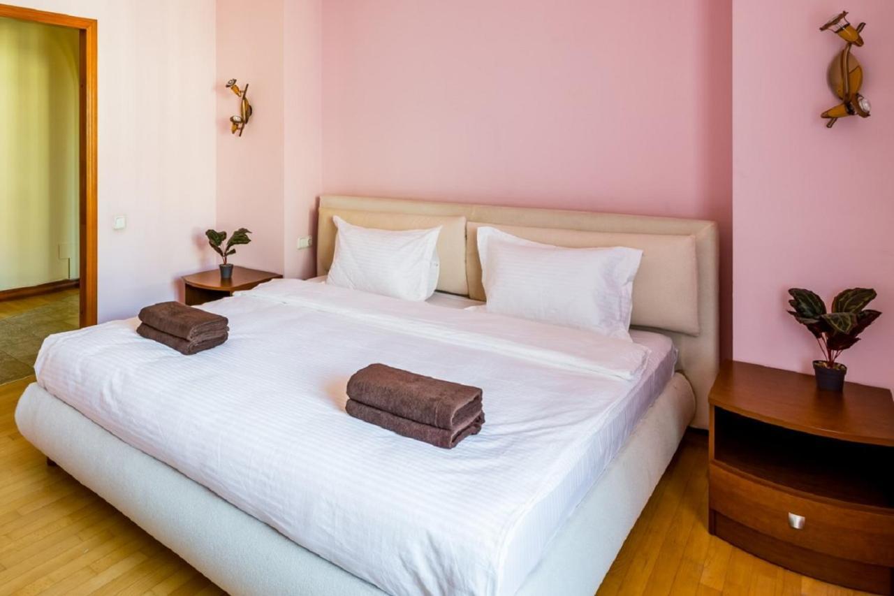 Alfa Apartments Ivana Franka Lviv Extérieur photo